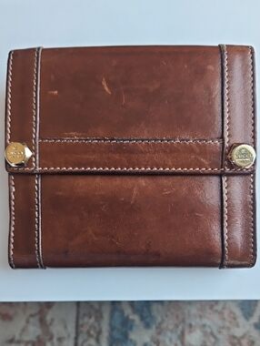 Vintage Gucci Brown Calfskin Leather Bifold Wallet Strap Closure